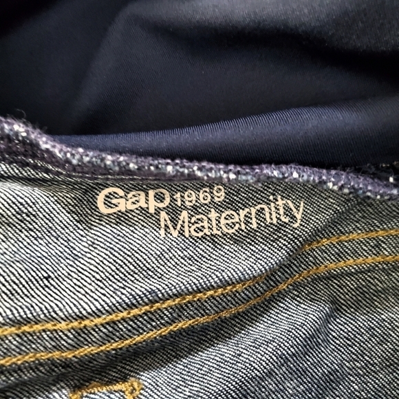 Gap Maternity Full Panel Long & Lean Bootcut Jeans - Picture 9 of 12